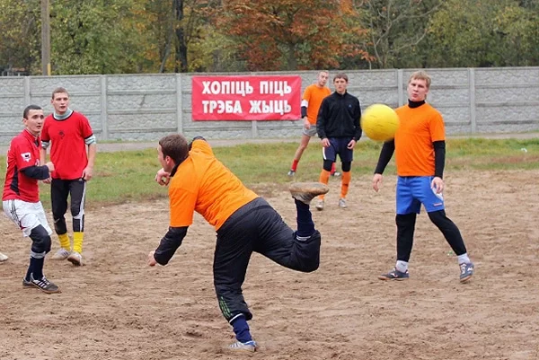 Последний турнир собрал пять команд из Гомеля и Жлобина. Фото Евгения Яковенко.