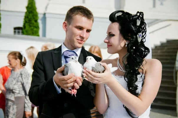 Павел и Ирина Янушкевичи поженились минувшим летом.