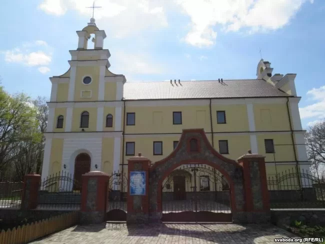Ryma-katalicki kaścioł Adšukańnia Kryža Haspodniaha ŭ Čudnavie.