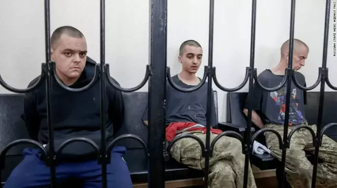 На территории «ДНР» к смертной казни приговорены граждане Великобритании Шон Пинер и Эйден Эслин и подданный Королевства Марокко Саадун Брагим