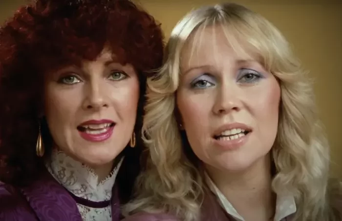 Кадр из клипа Happy New Year от ABBA
