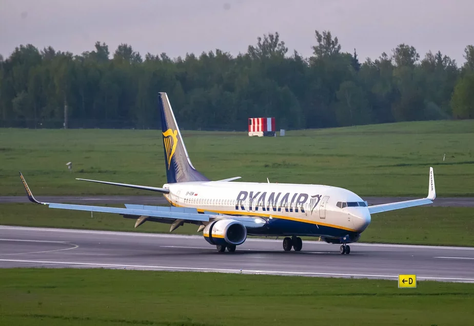 Toj samy samalot Ryanair padčas pryziamleńnia ŭ Vilni 23 maja 2021 hoda. Fota: AP Photo/Mindaugas Kulbis