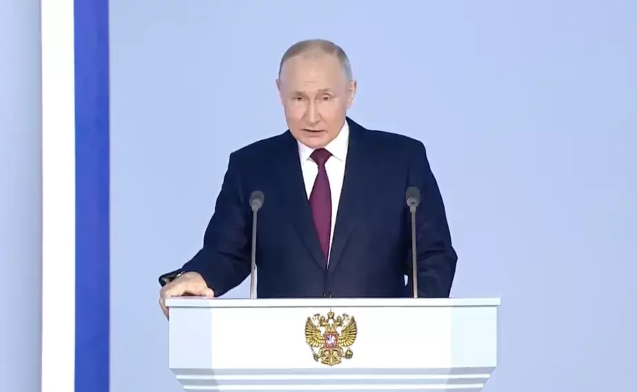Владимир Путин выступил с обращением к Федеральному собранию России 21 февраля 2023 года. Скриншот из видео