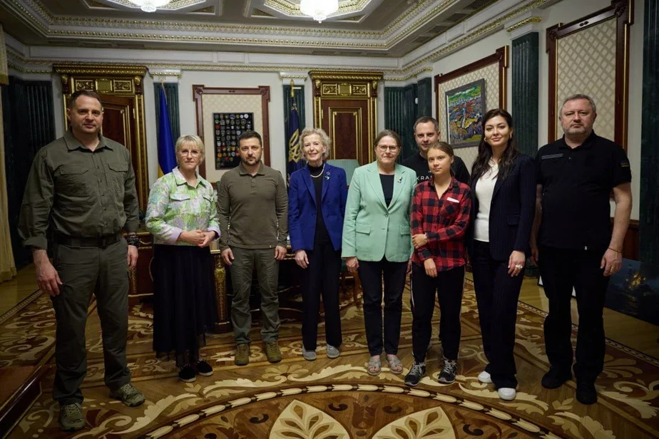 Грета Тунберг — третья справа. Фото: Офис президента Украины