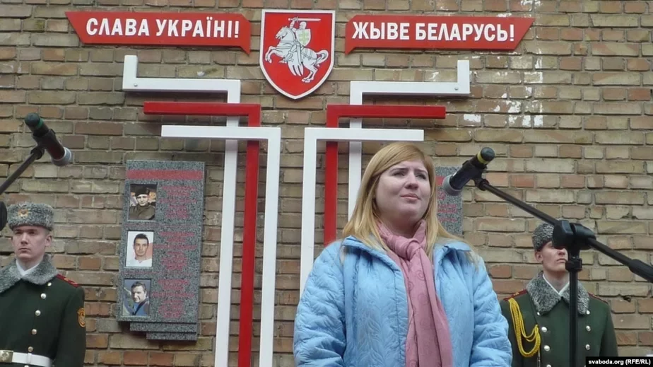 Ольга Гальченко на открытии мемориала в марте 2016 года